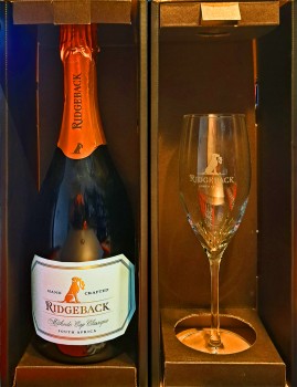 Ridgeback MCC Viognier + Ridgeback Champagnerkelch Grandezza im Schmuckkarton